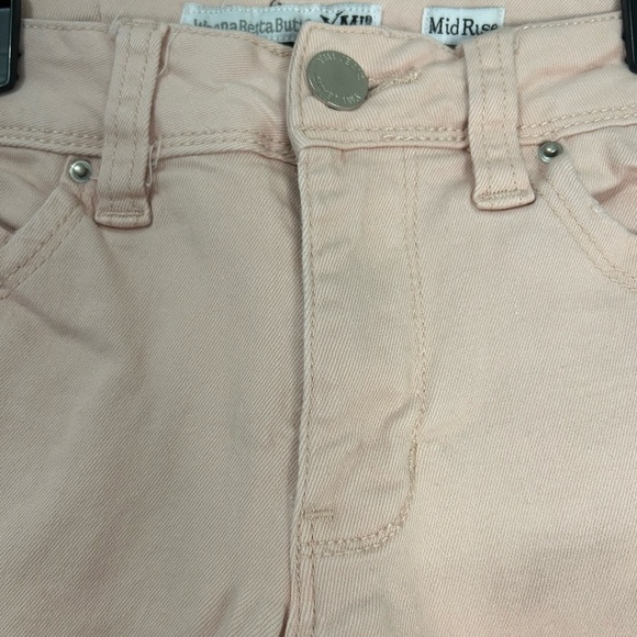 Stylish Distressed YMI Light Pink Jeans, Size 1 - Picture 4 of 10